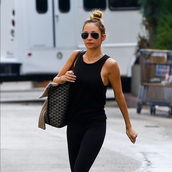 Meet your Posher, Abigail + Noah, welcome!🗯 - Picture 11 of 16